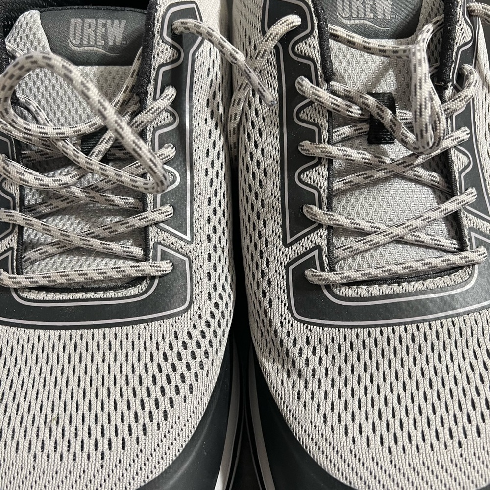 Men’s shoes made by Drew nonslip size 14 wide